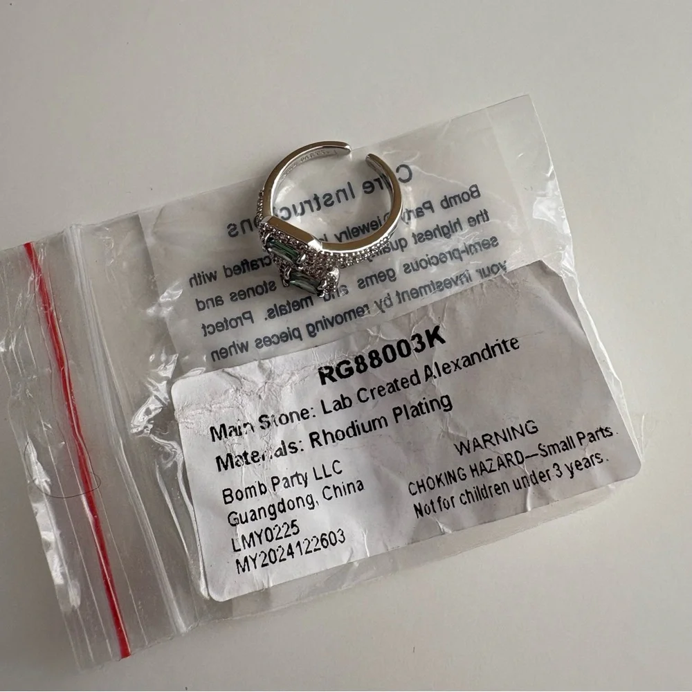 Bomb Party June25 Kids Ring 88003K Alexandrite Rhodium Plating